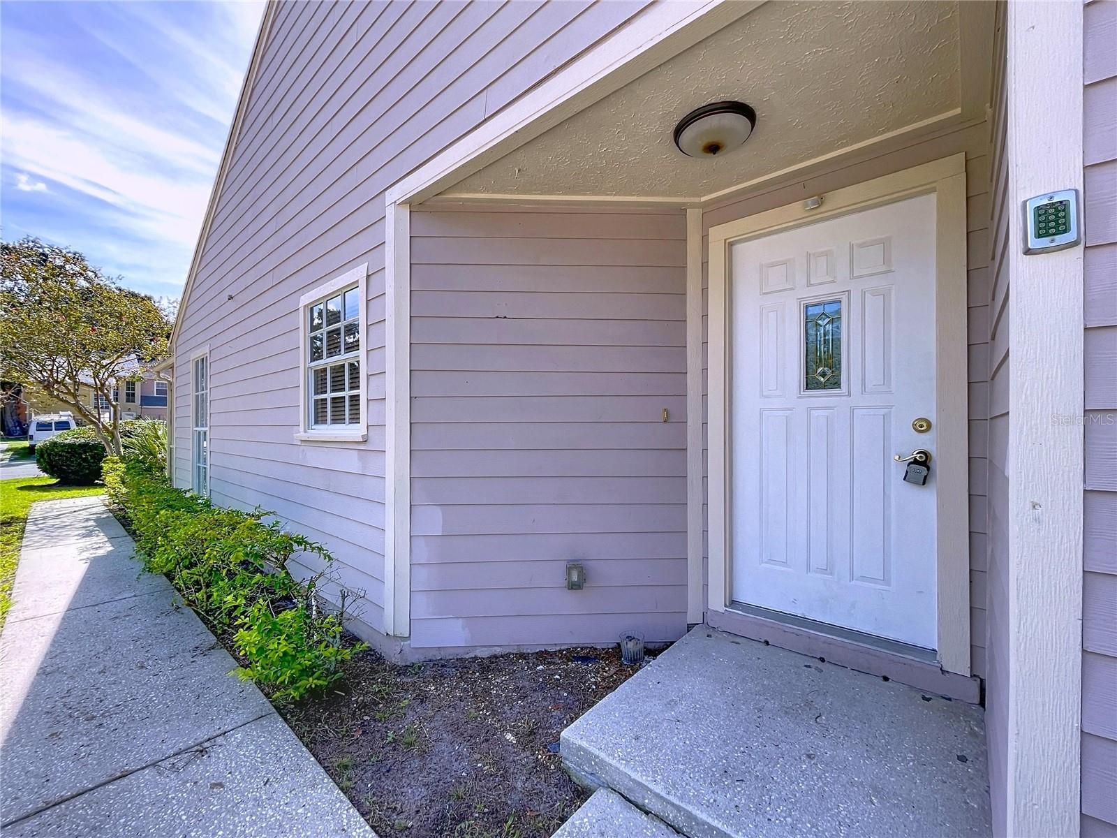 9476 FOREST HILLS PL #0, TAMPA, FL, 33612