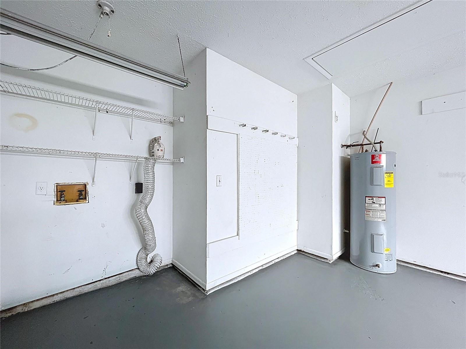 9476 FOREST HILLS PL #0, TAMPA, FL, 33612