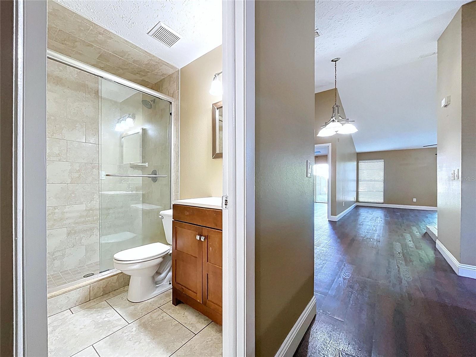 9476 FOREST HILLS PL #0, TAMPA, FL, 33612