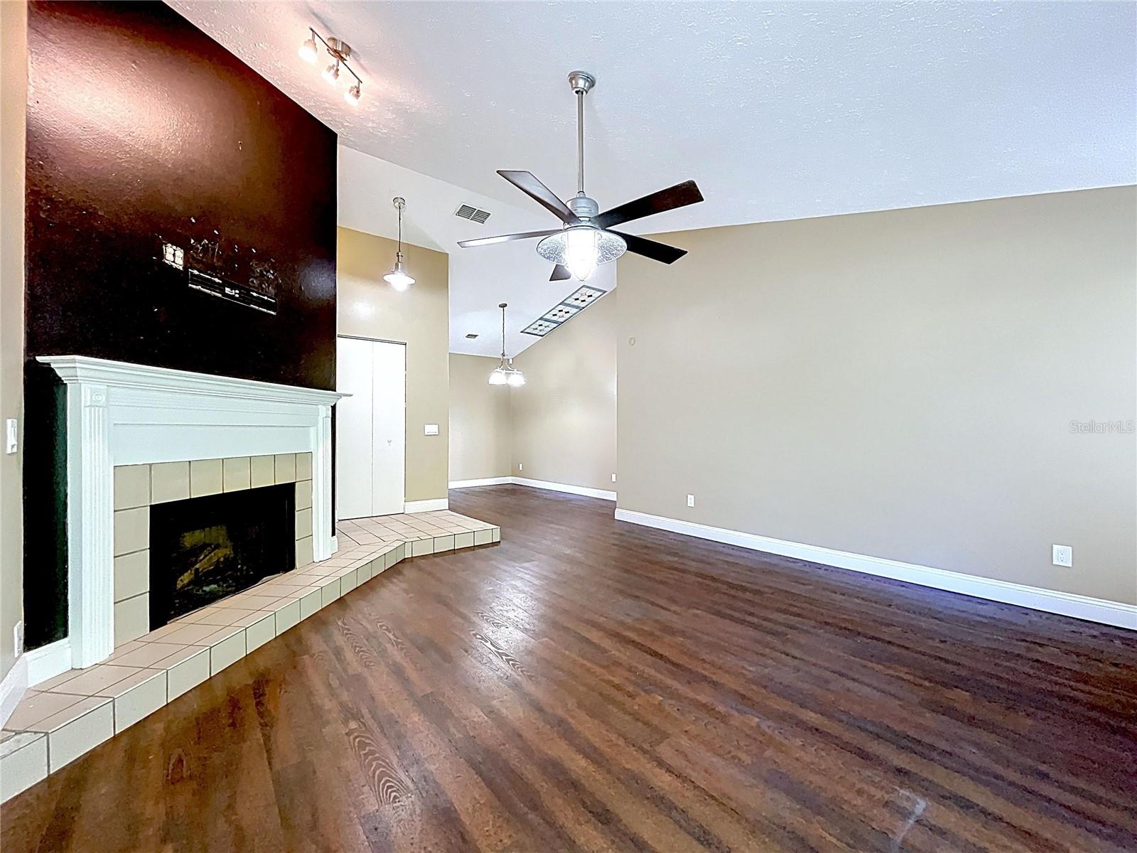 9476 FOREST HILLS PL #0, TAMPA, FL, 33612