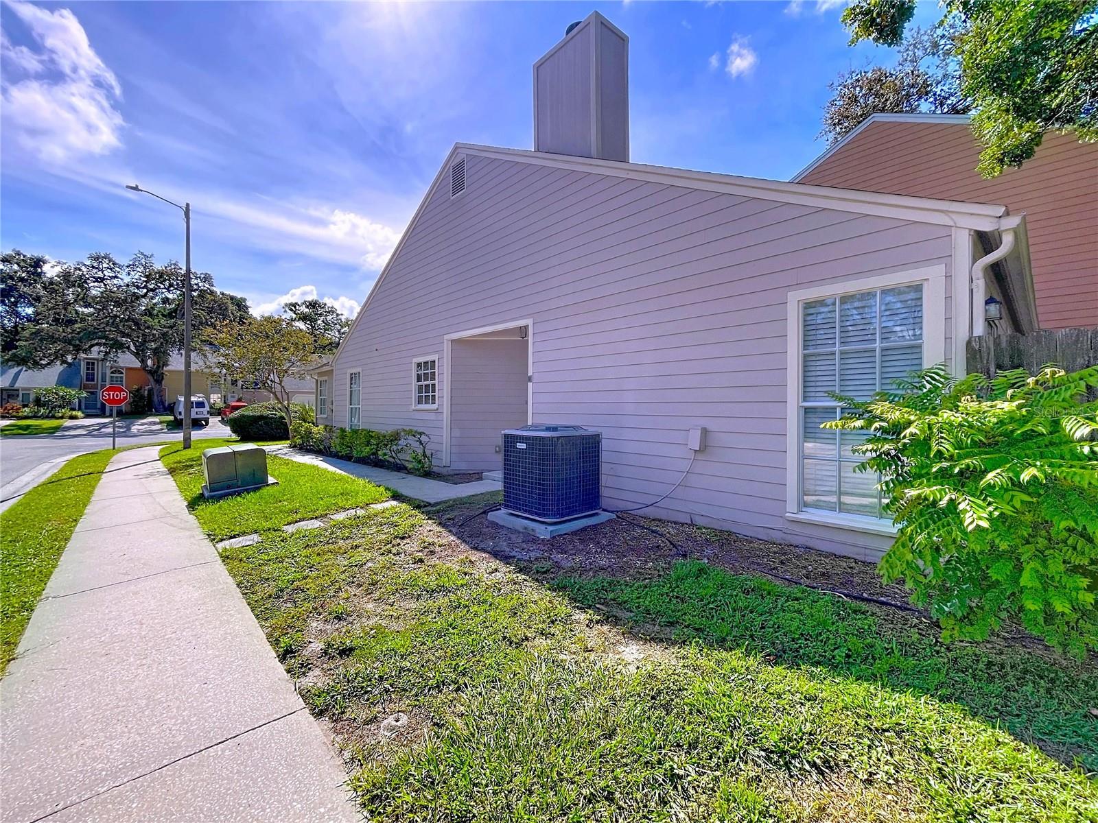 9476 FOREST HILLS PL #0, TAMPA, FL, 33612