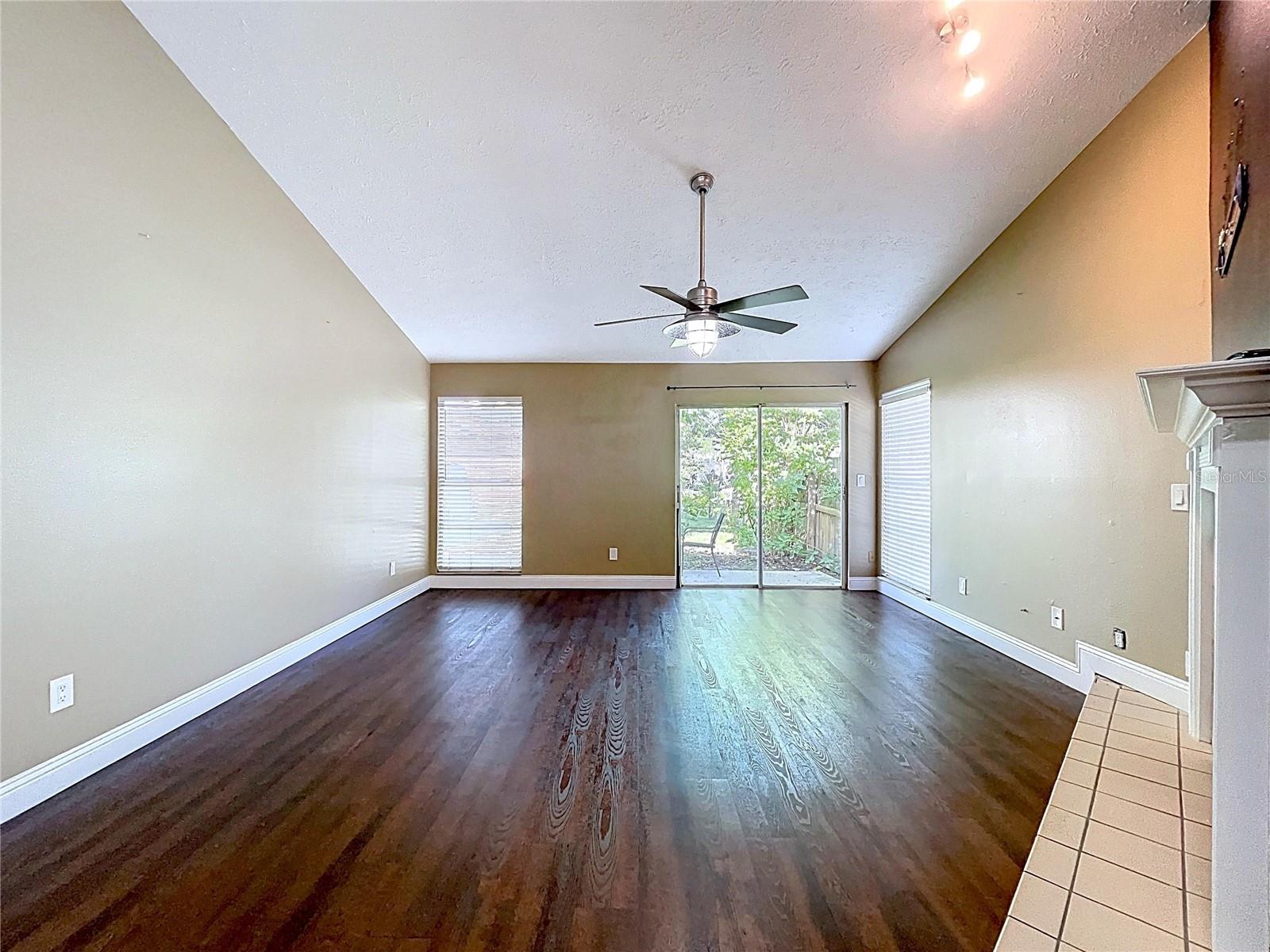 9476 FOREST HILLS PL #0, TAMPA, FL, 33612