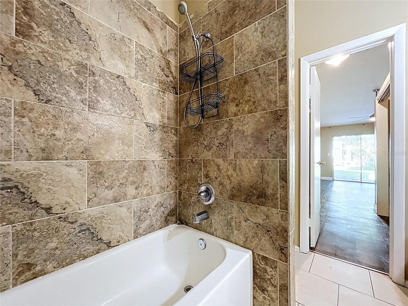 9476 FOREST HILLS PL #0, TAMPA, FL, 33612