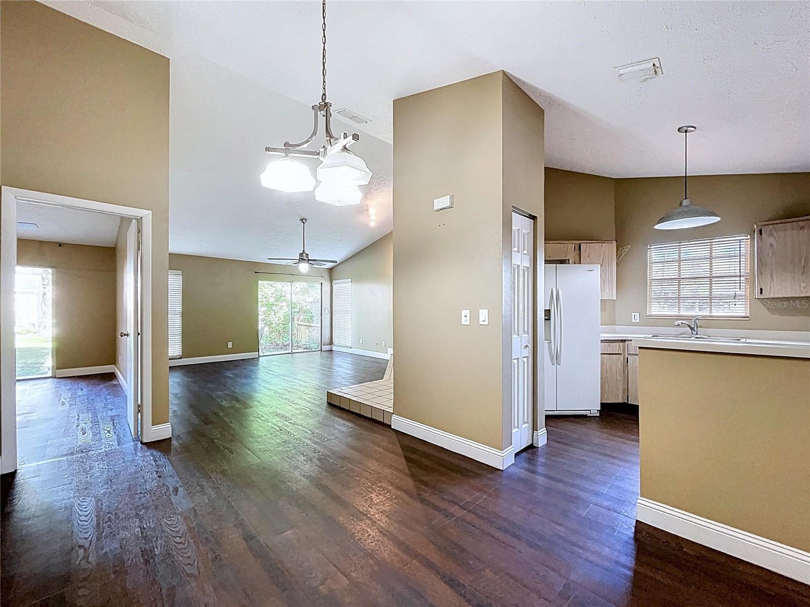 9476 FOREST HILLS PL #0, TAMPA, FL, 33612