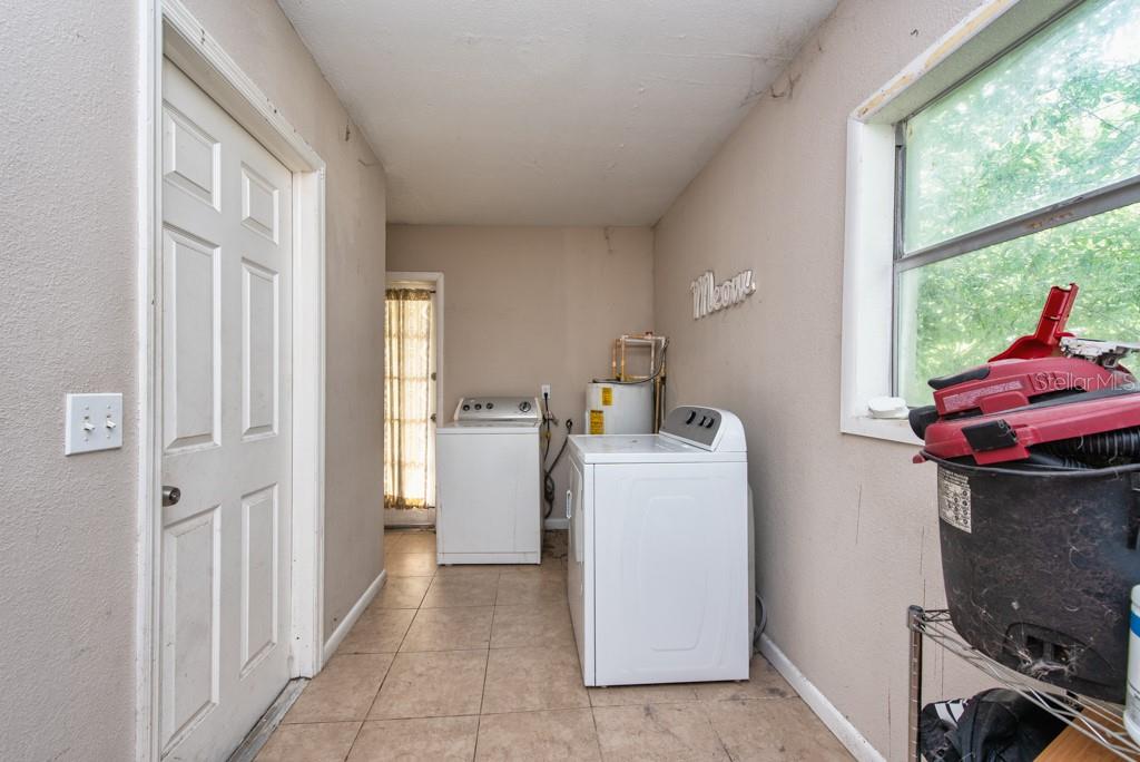 1013 HALLWOOD LOOP, BRANDON, FL, 33511