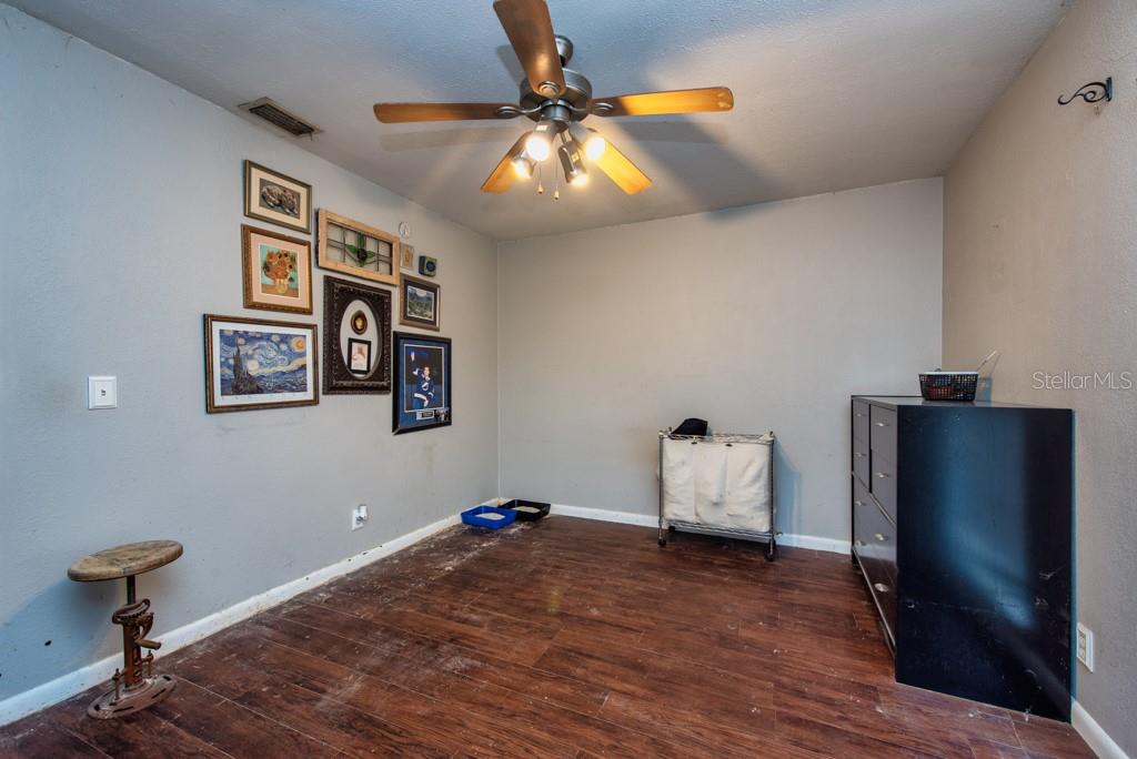 1013 HALLWOOD LOOP, BRANDON, FL, 33511