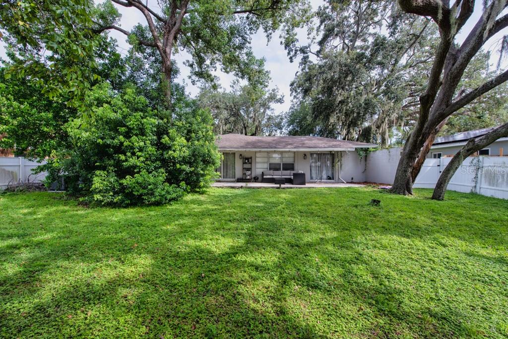 1013 HALLWOOD LOOP, BRANDON, FL, 33511