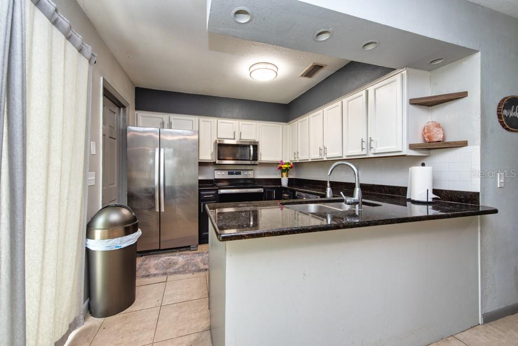 1013 HALLWOOD LOOP, BRANDON, FL, 33511