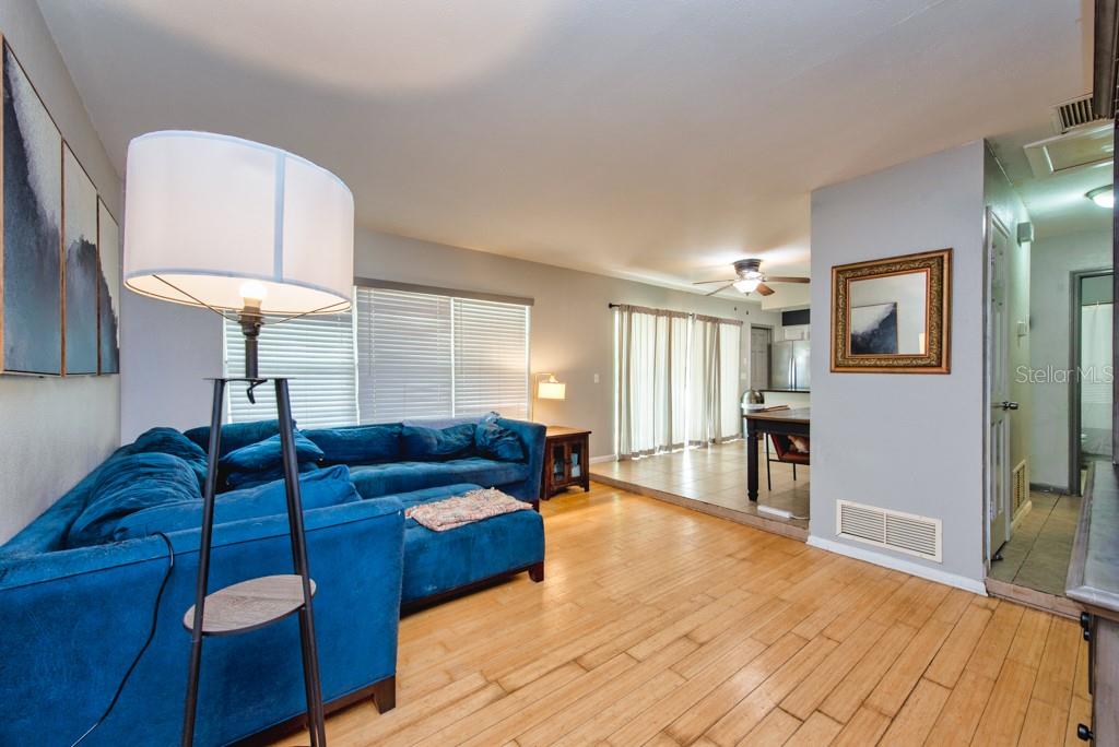 1013 HALLWOOD LOOP, BRANDON, FL, 33511