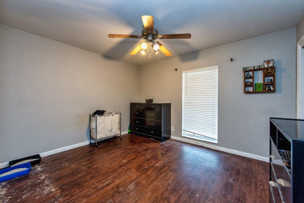 1013 HALLWOOD LOOP, BRANDON, FL, 33511