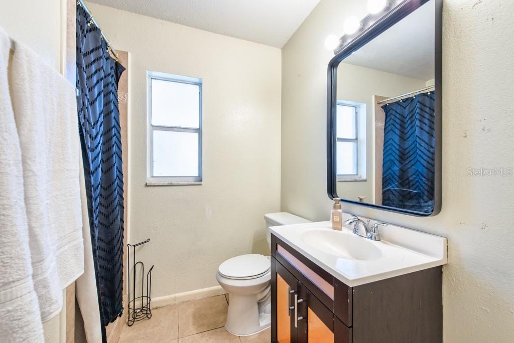 1013 HALLWOOD LOOP, BRANDON, FL, 33511