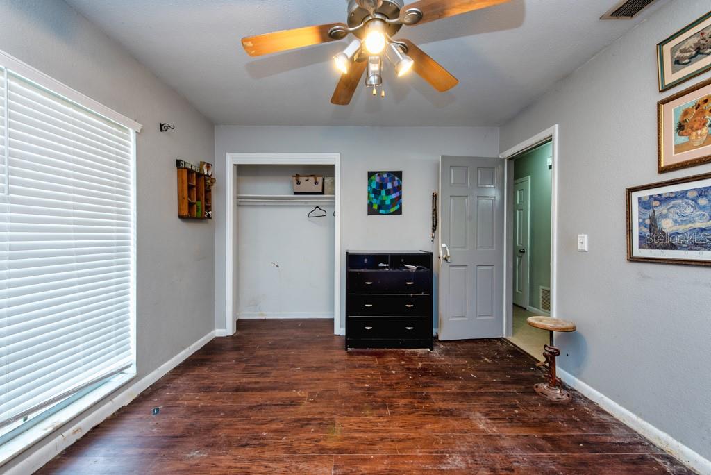 1013 HALLWOOD LOOP, BRANDON, FL, 33511