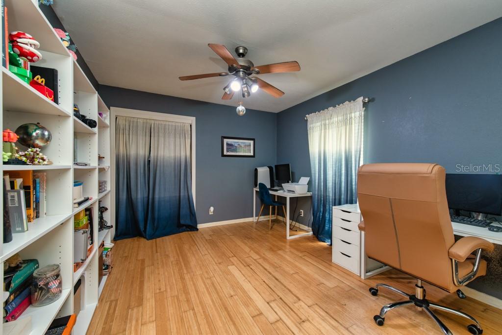 1013 HALLWOOD LOOP, BRANDON, FL, 33511