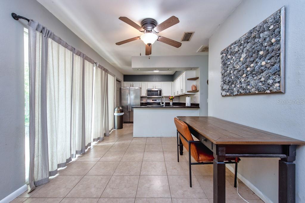 1013 HALLWOOD LOOP, BRANDON, FL, 33511