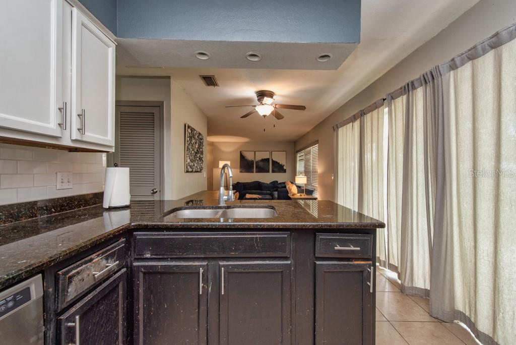 1013 HALLWOOD LOOP, BRANDON, FL, 33511