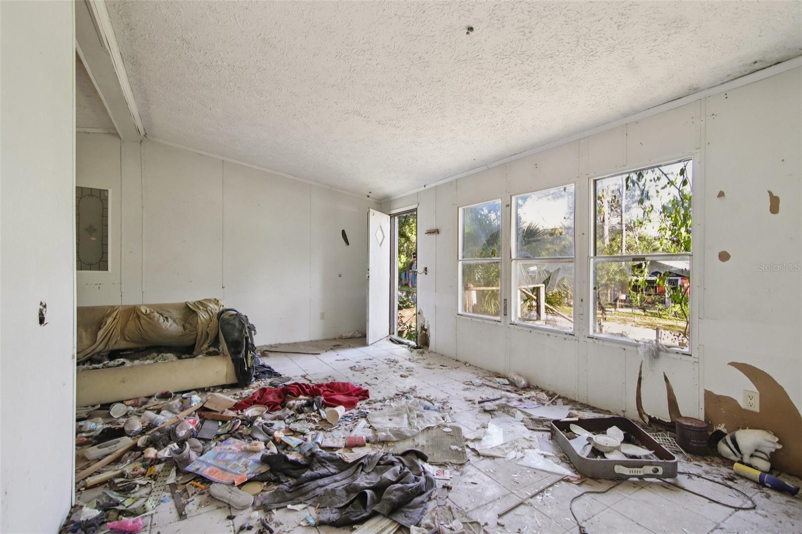 O6342628 Property Photo