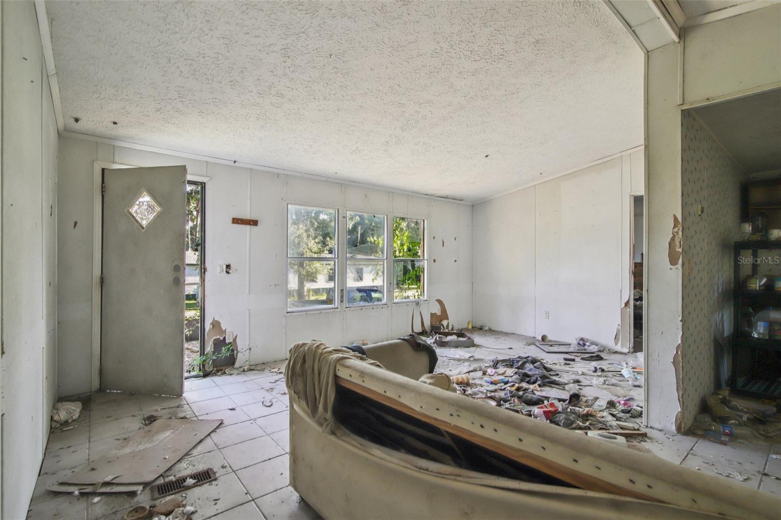 O6342628 Property Photo