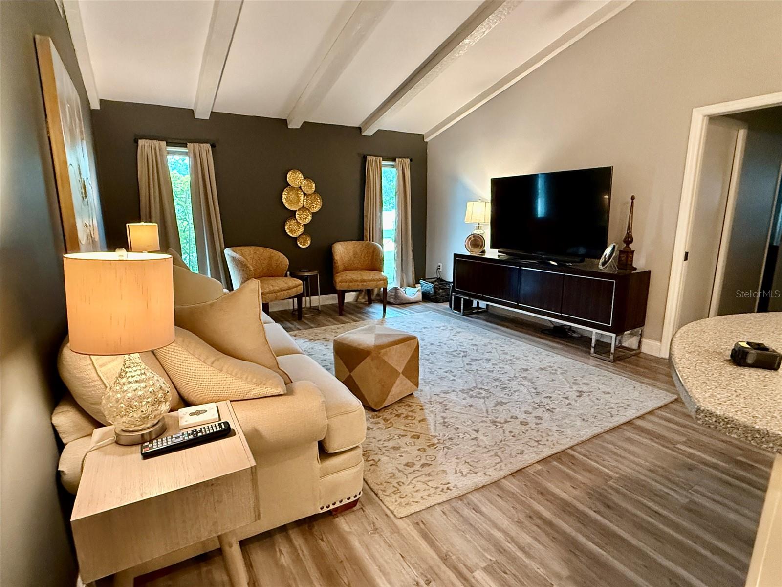 A4664481 Property Photo