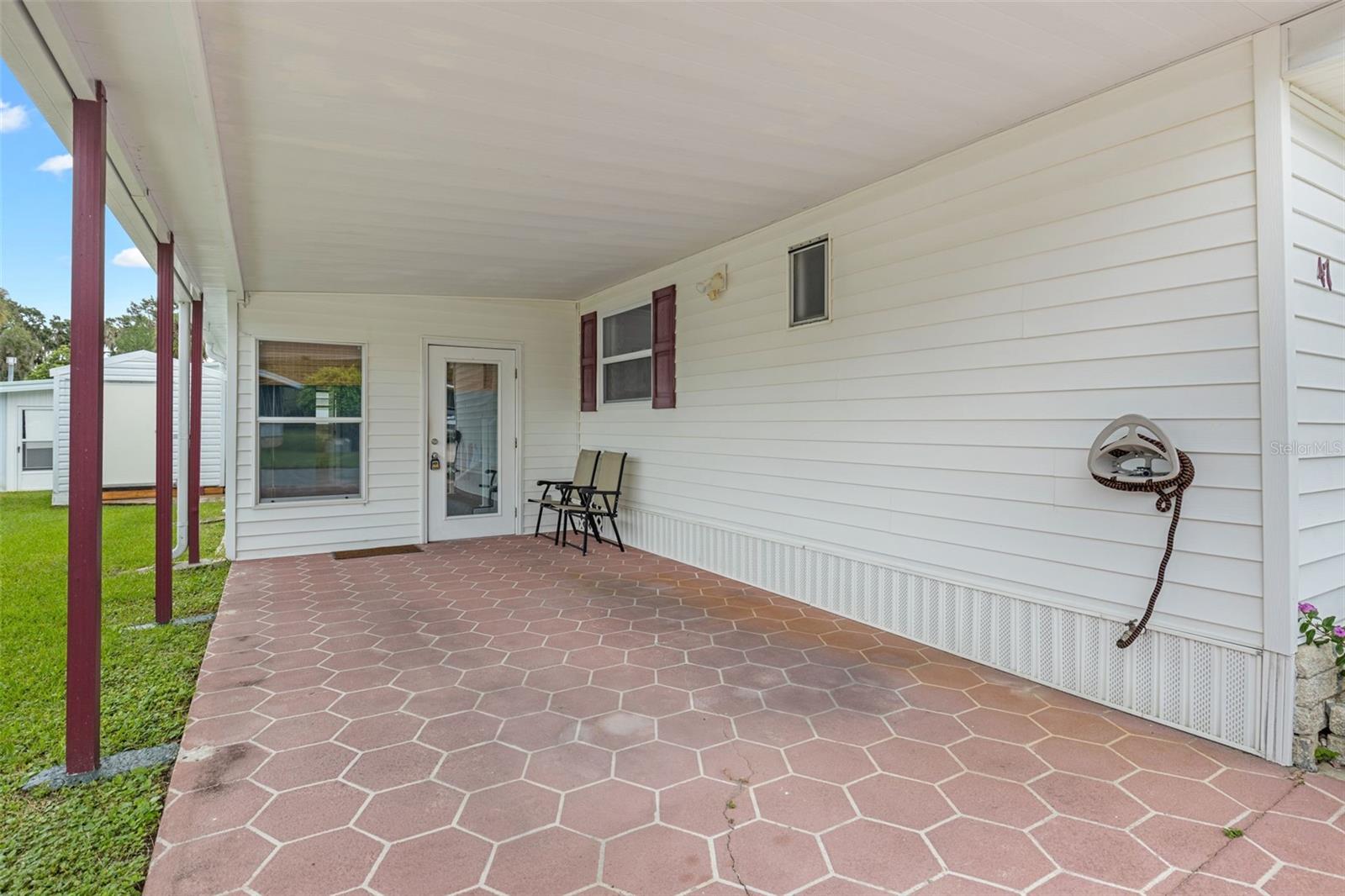 O6342634 Property Photo