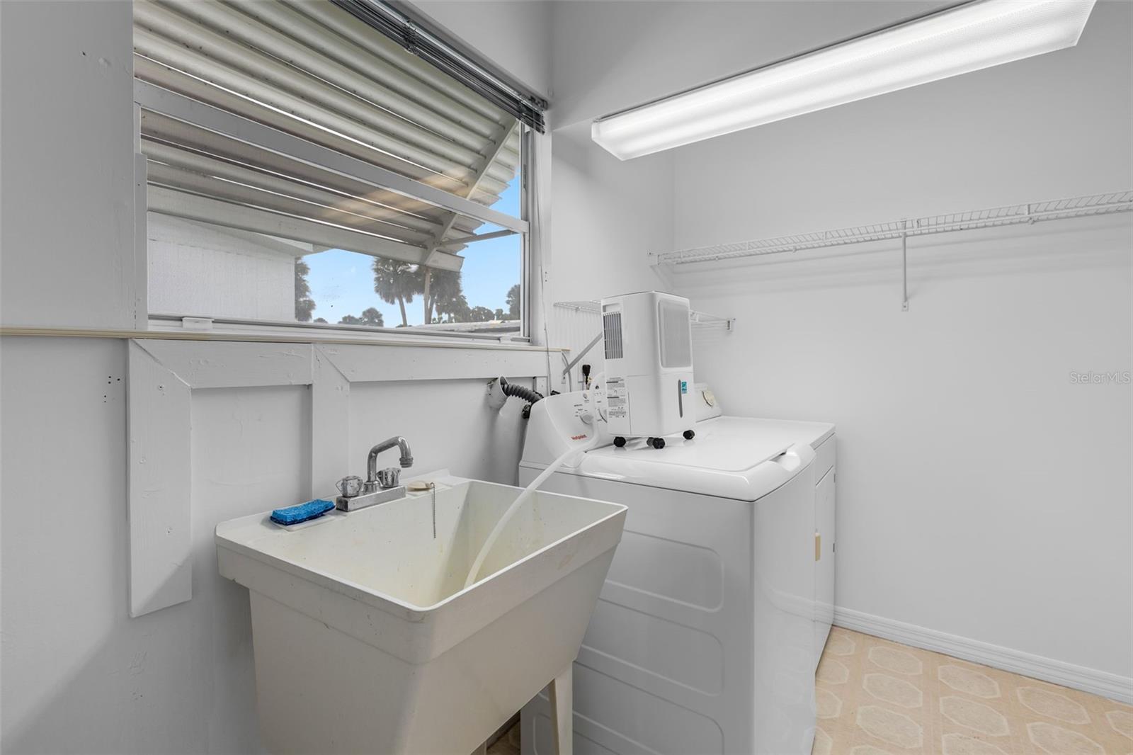 O6342634 Property Photo