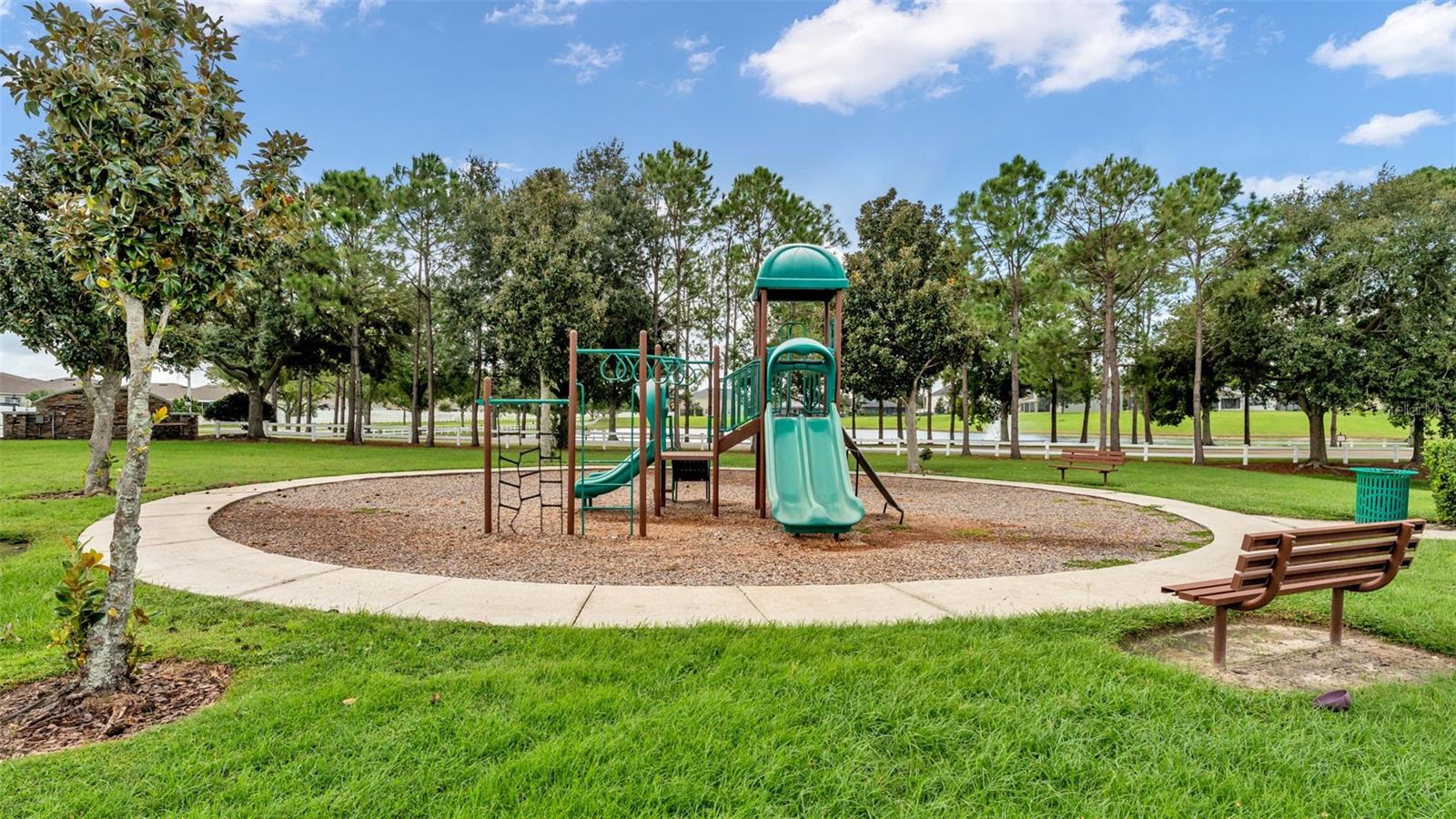 2013 VAN BUREN LOOP, AUBURNDALE, FL, 33823