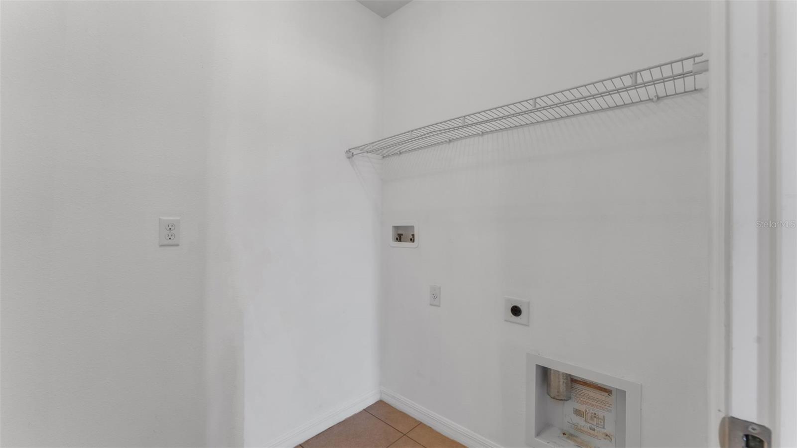 2013 VAN BUREN LOOP, AUBURNDALE, FL, 33823