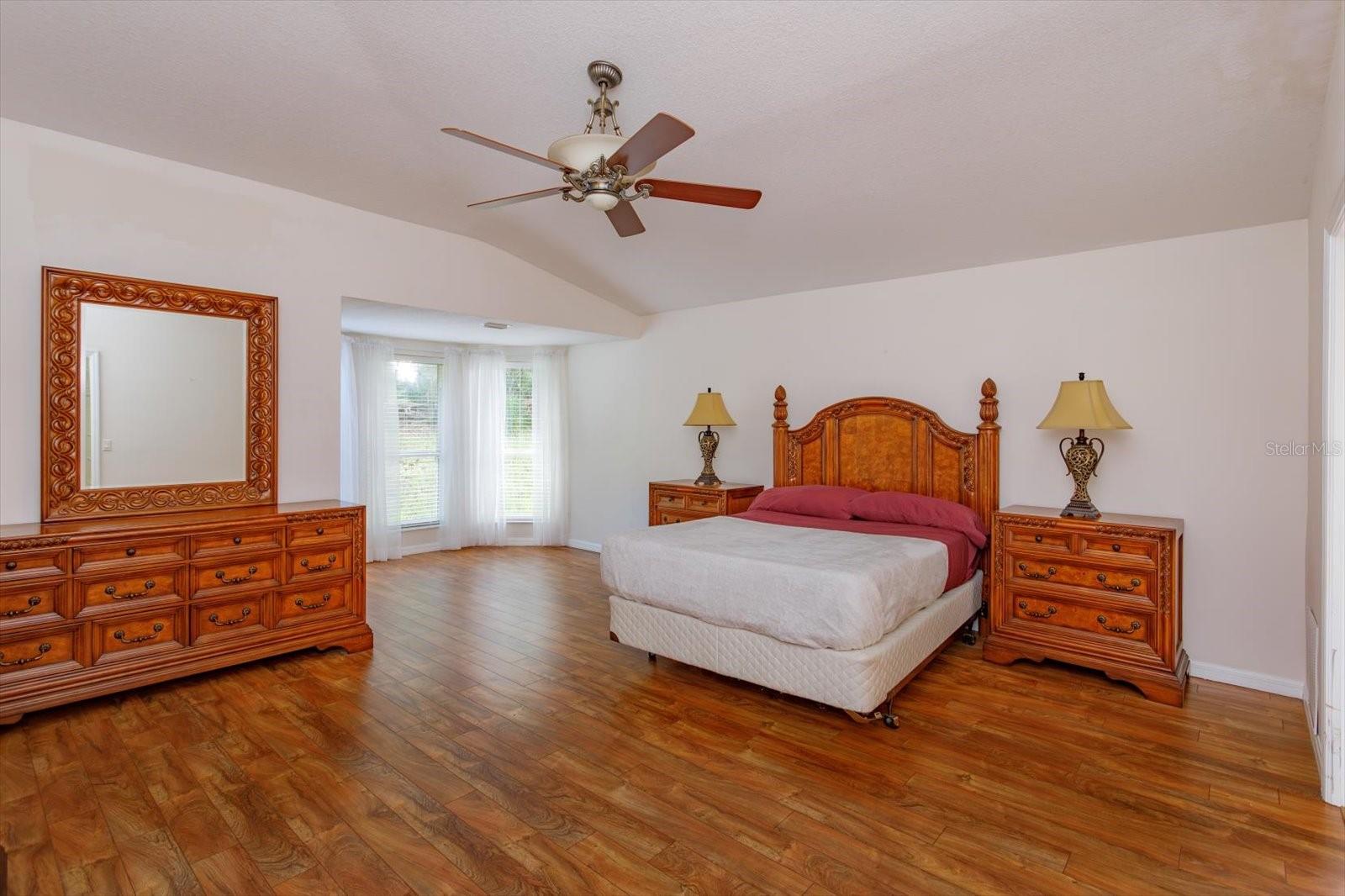 549 QUAIL LAKE DR, DEBARY, FL, 32713