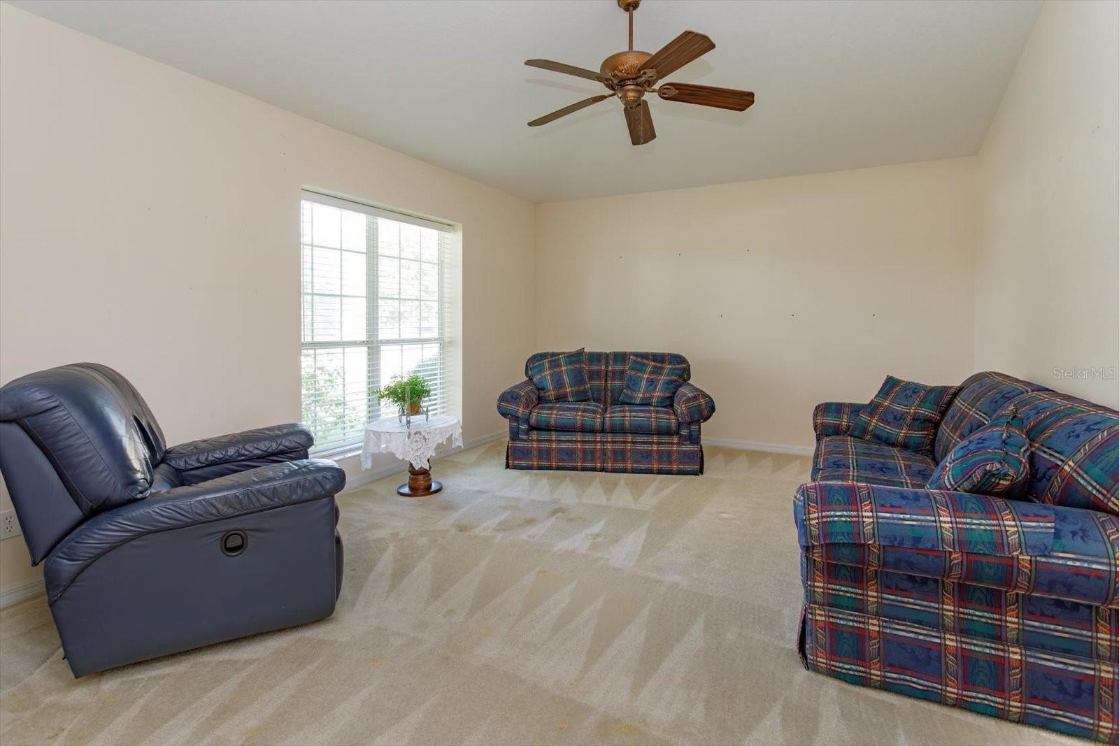 549 QUAIL LAKE DR, DEBARY, FL, 32713