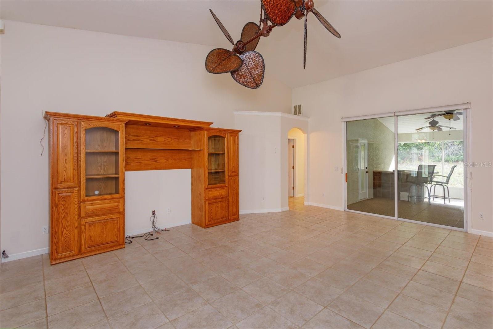 549 QUAIL LAKE DR, DEBARY, FL, 32713