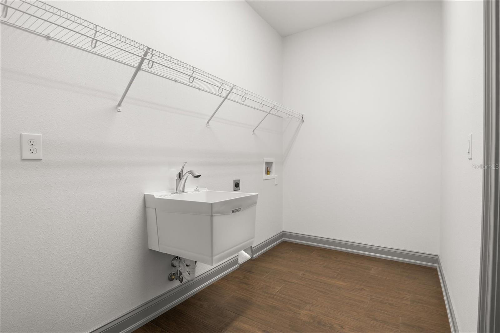 7911 LAKE JAMES BLVD, LAKELAND, FL, 33810