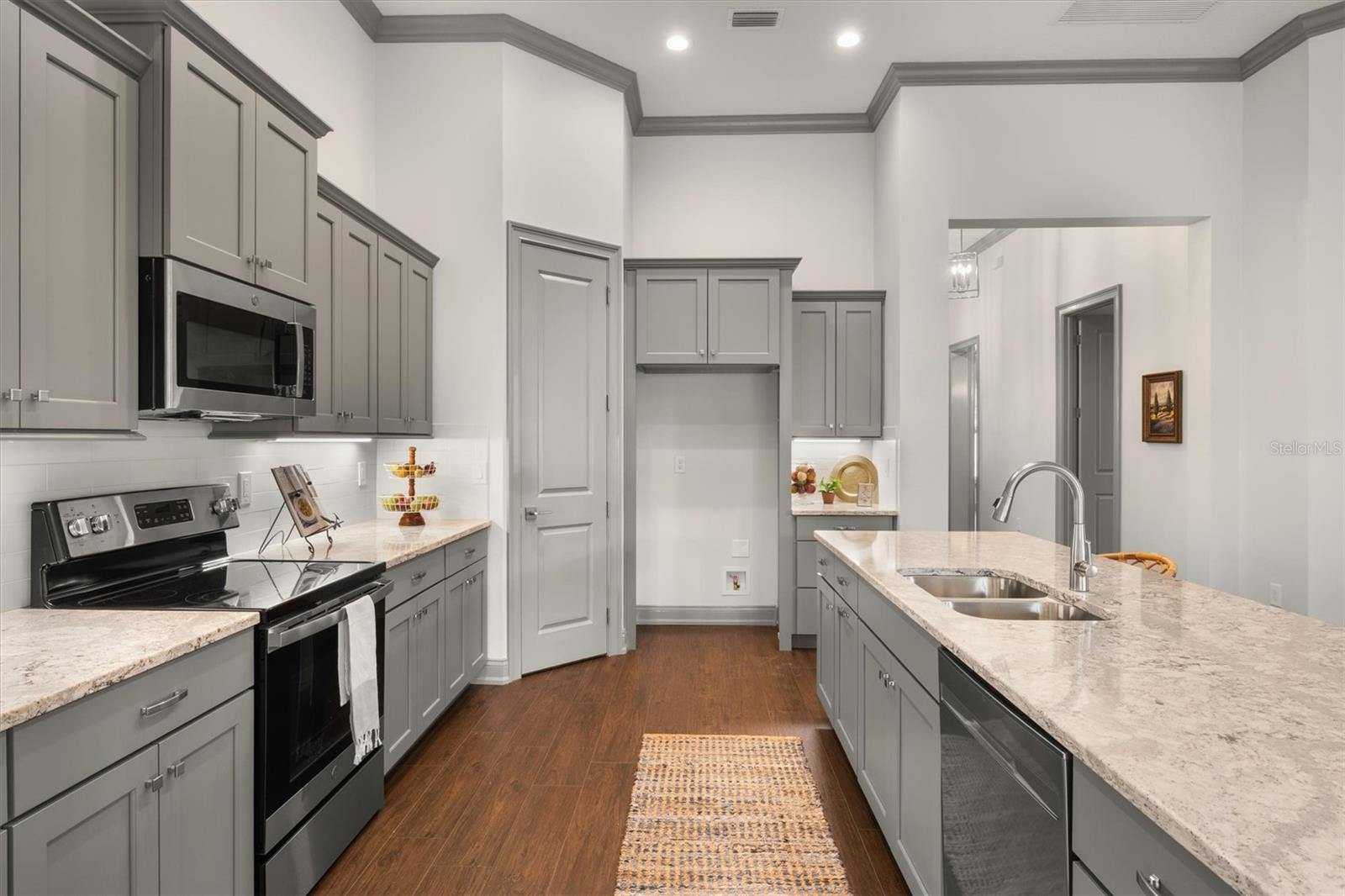 7911 LAKE JAMES BLVD, LAKELAND, FL, 33810