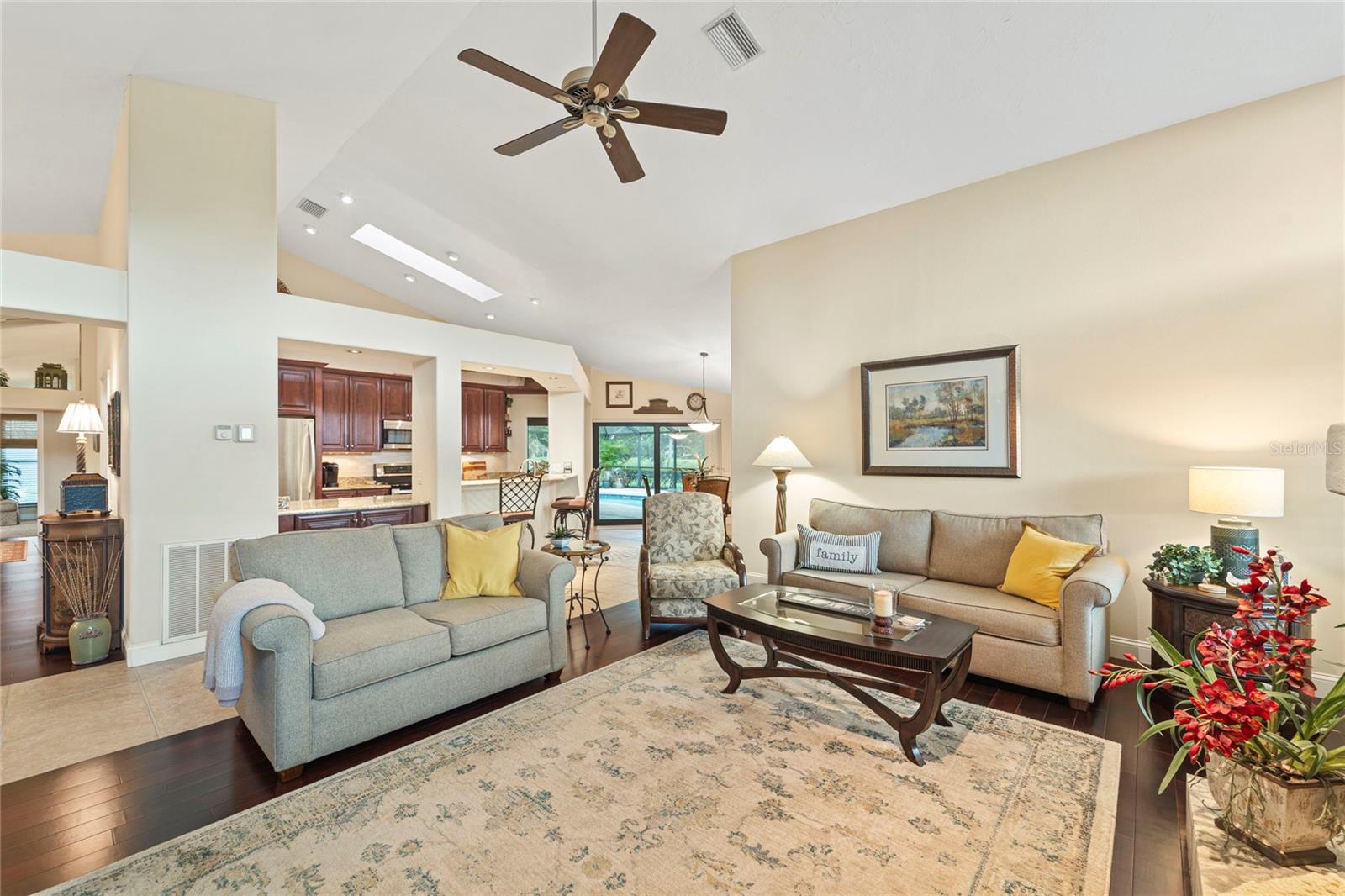 A4664498 Property Photo