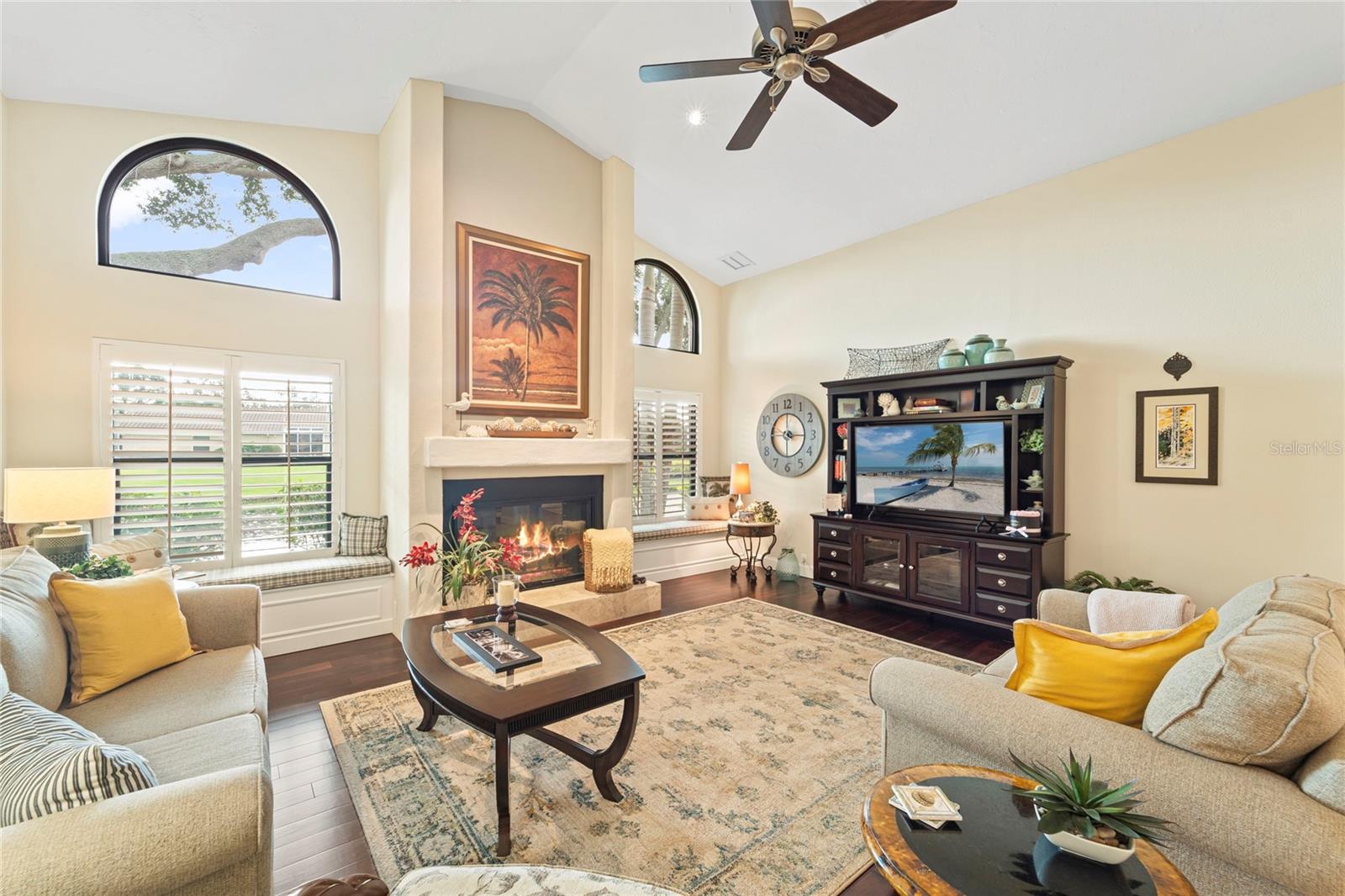 A4664498 Property Photo