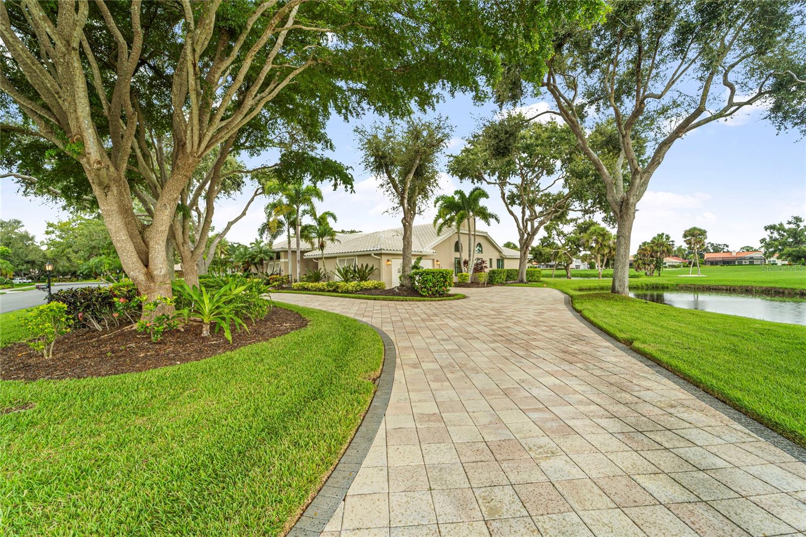 A4664498 Property Photo