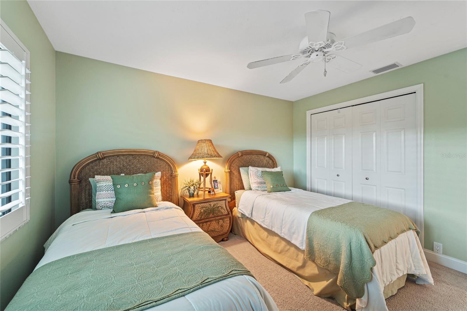 A4664498 Property Photo
