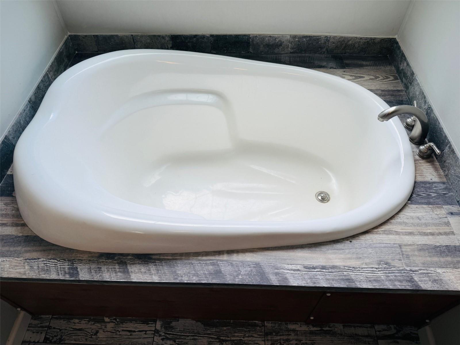 5807 NW 12TH CT, BELL, FL, 32619