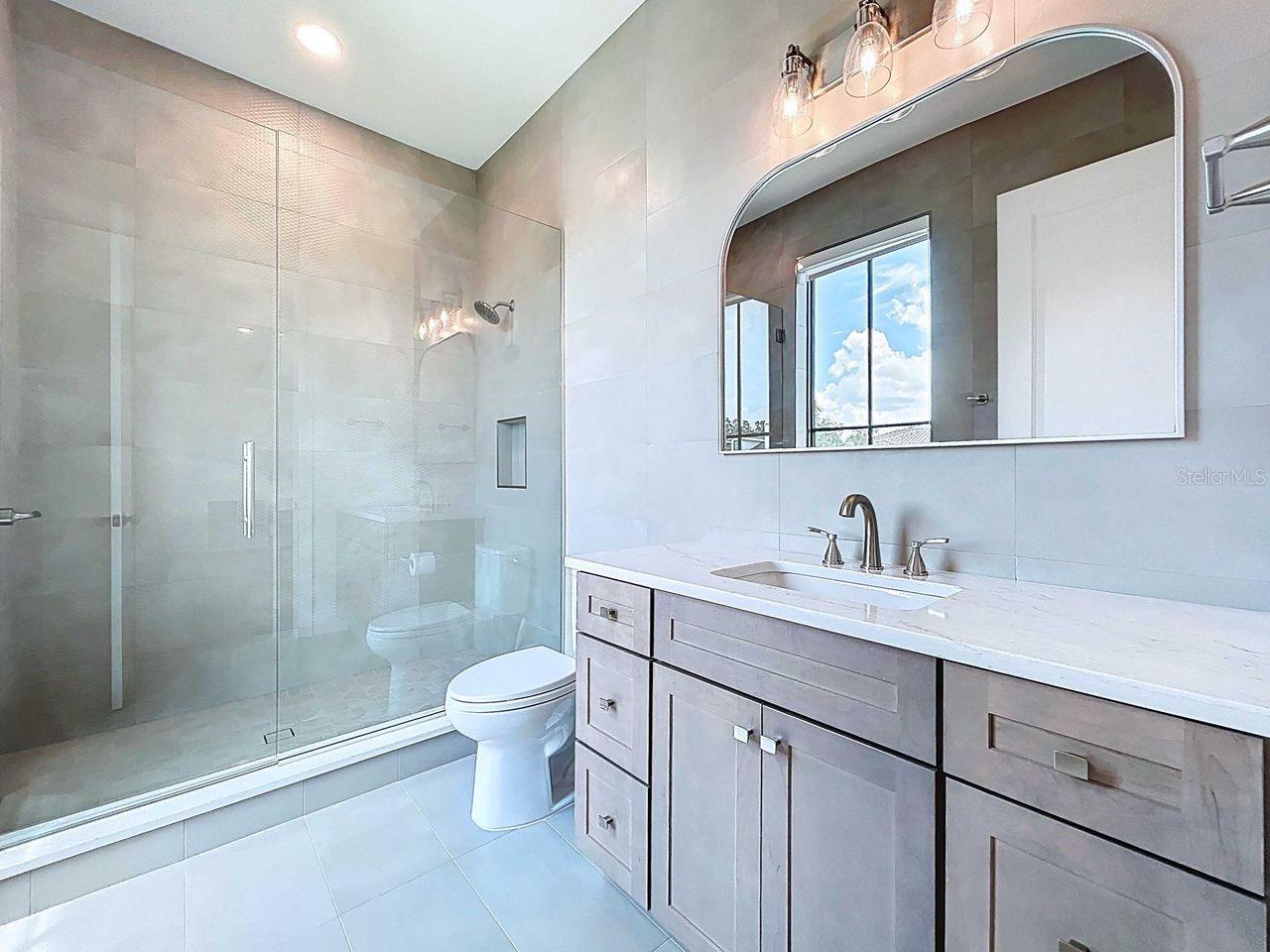 5011 W DICKENS AVE, TAMPA, FL, 33629