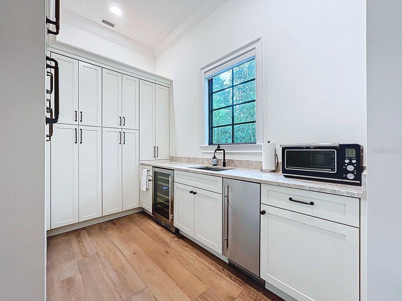 5011 W DICKENS AVE, TAMPA, FL, 33629