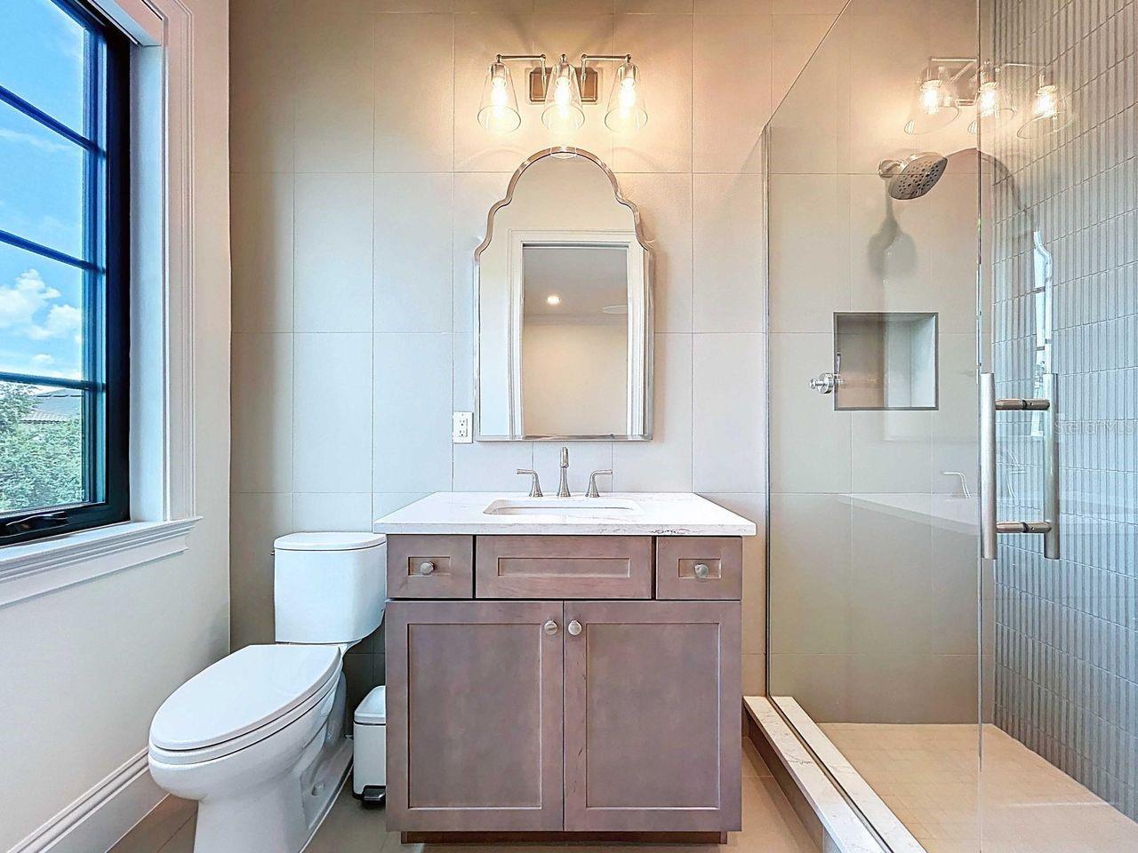 5011 W DICKENS AVE, TAMPA, FL, 33629