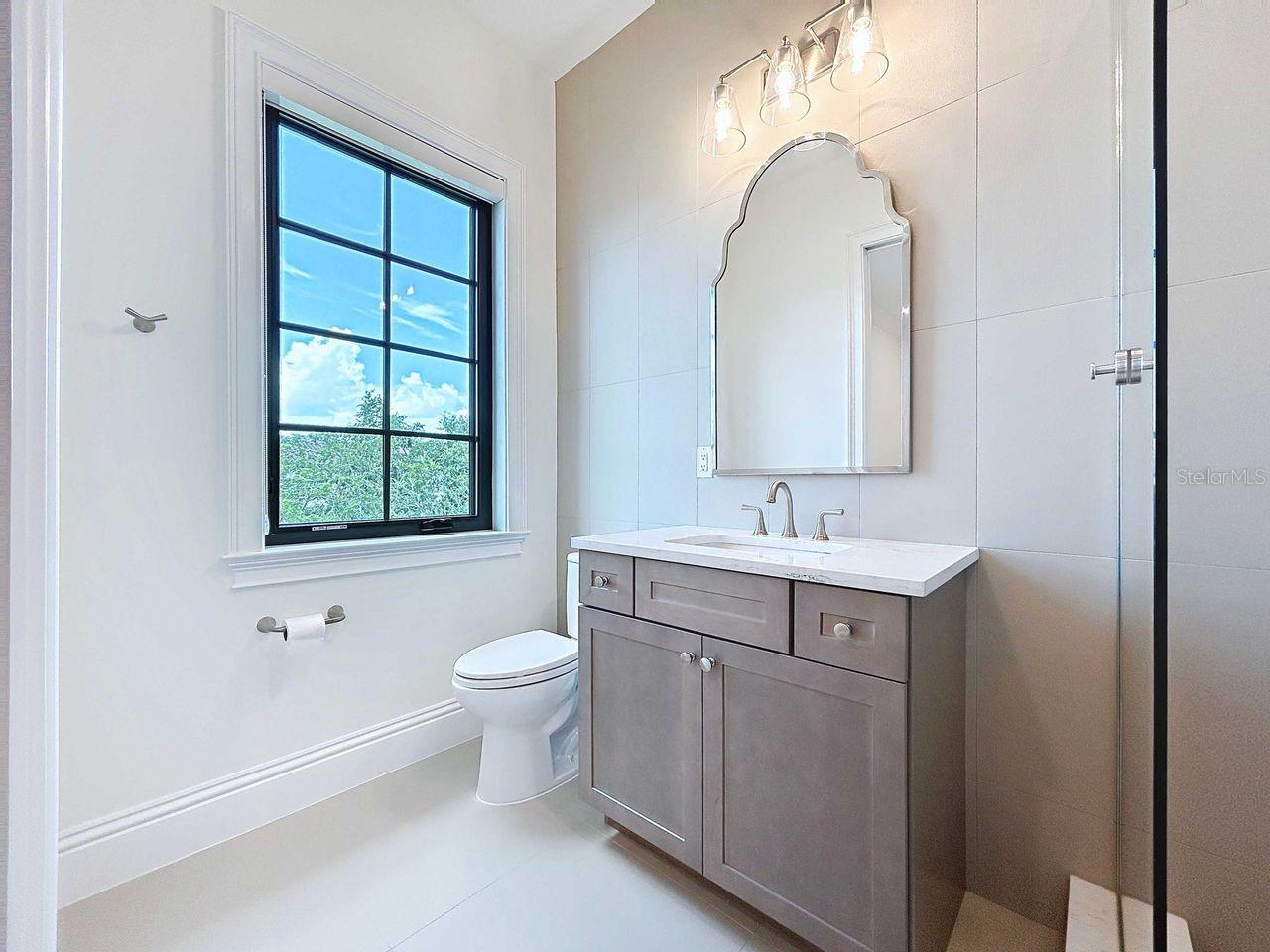 5011 W DICKENS AVE, TAMPA, FL, 33629