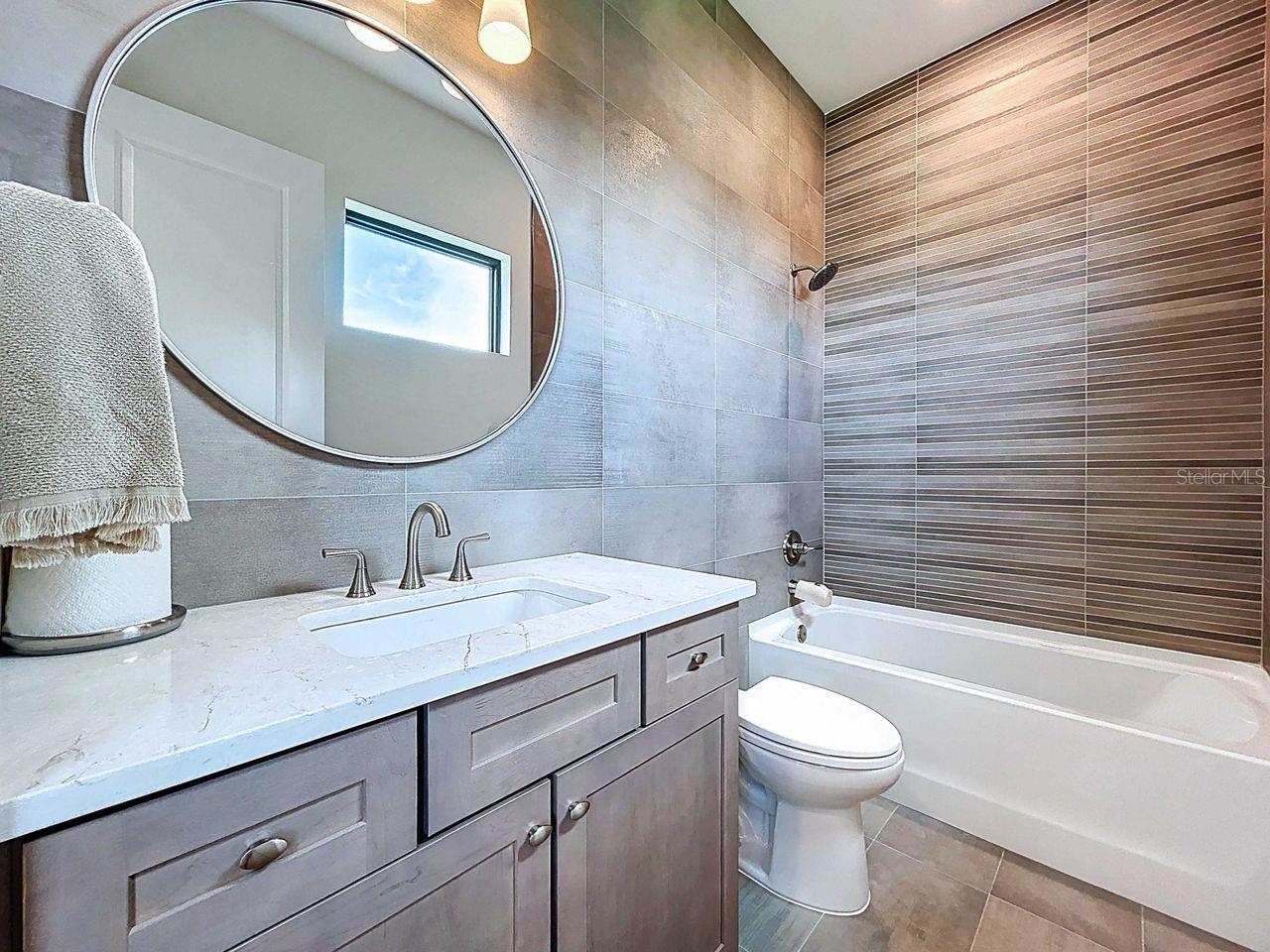 5011 W DICKENS AVE, TAMPA, FL, 33629