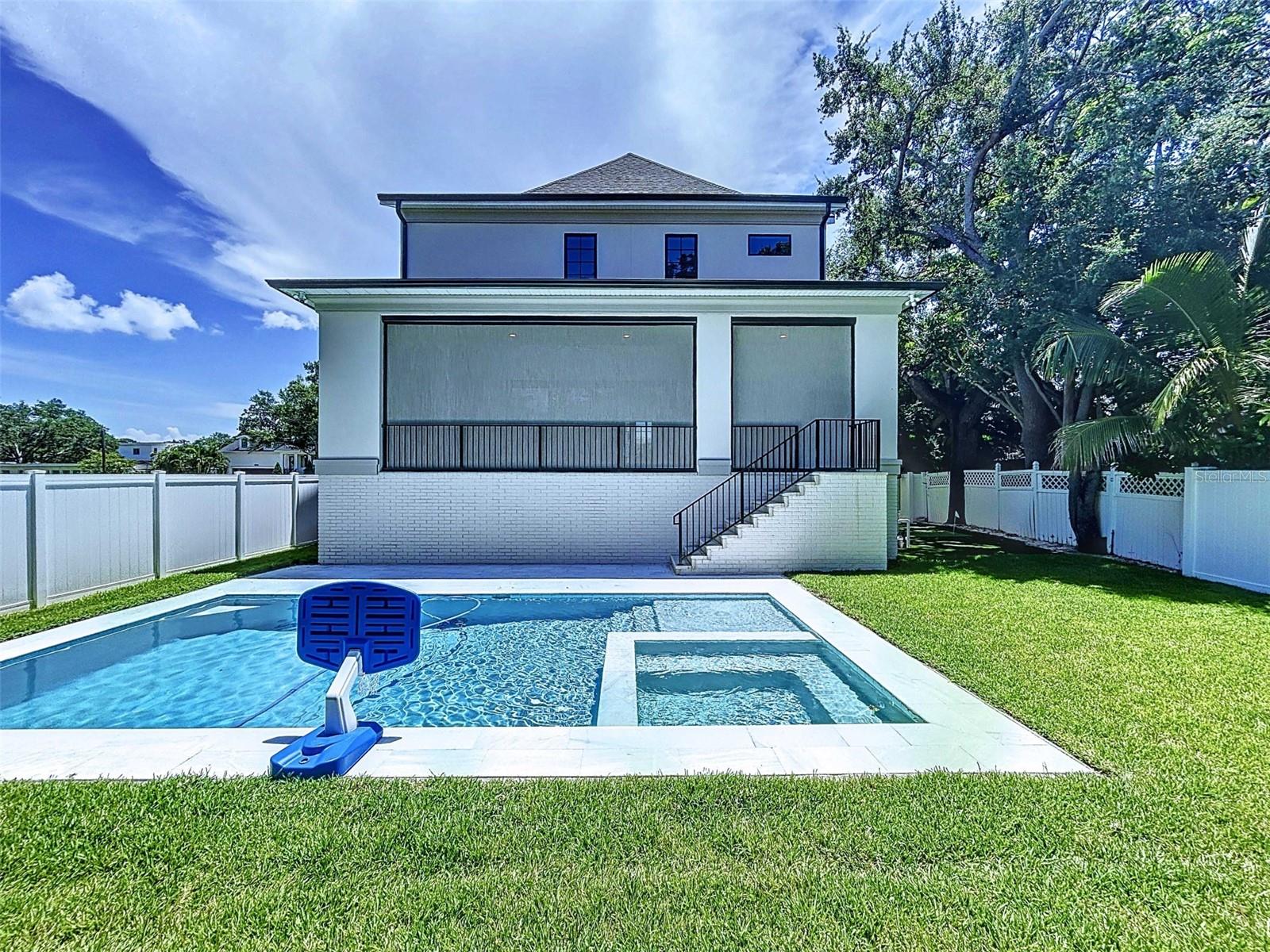 5011 W DICKENS AVE, TAMPA, FL, 33629