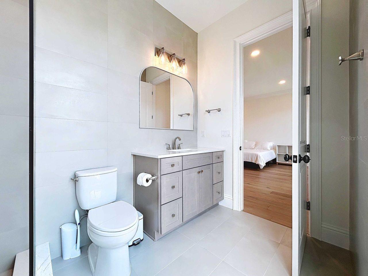 5011 W DICKENS AVE, TAMPA, FL, 33629