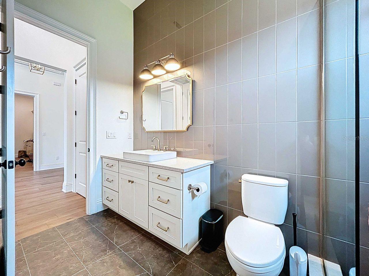 5011 W DICKENS AVE, TAMPA, FL, 33629