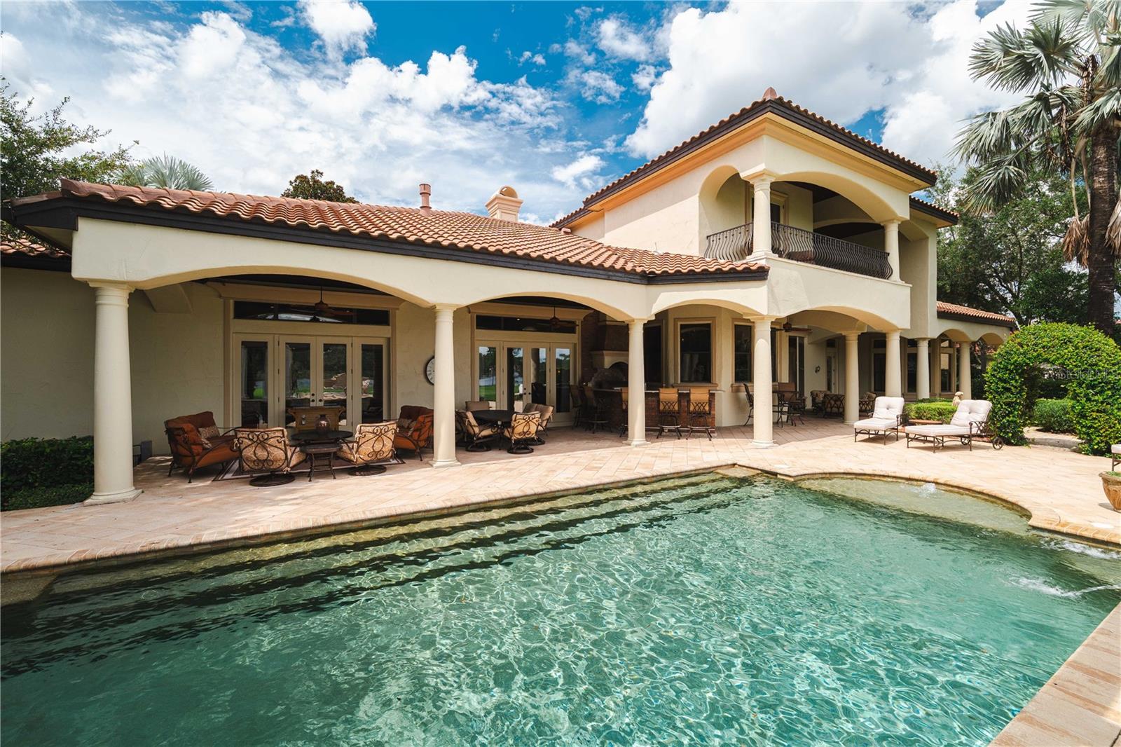 TB8425808 Property Photo