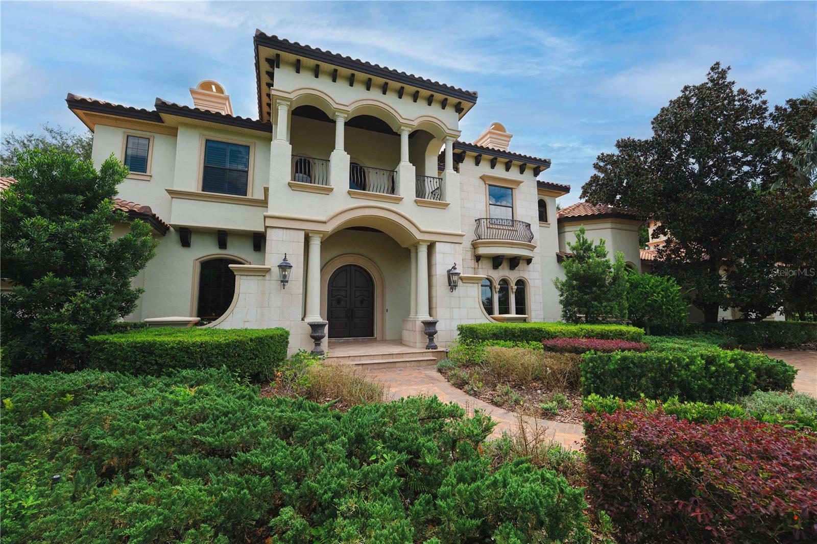 TB8425808 Property Photo