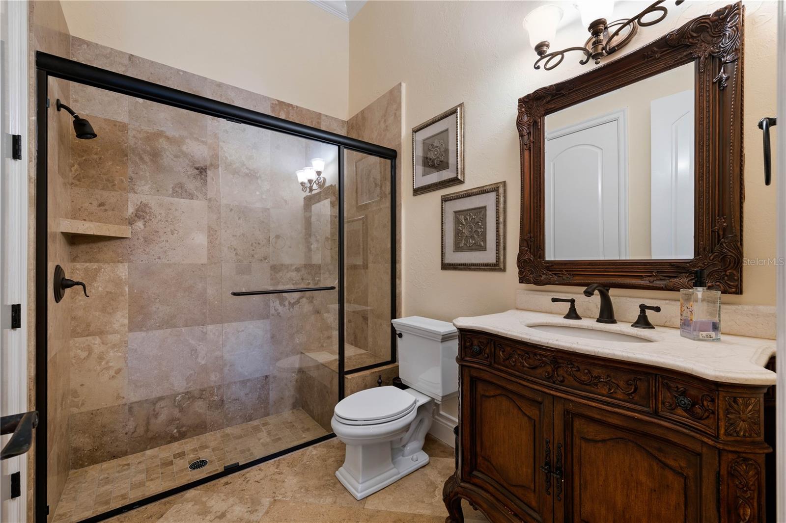 TB8425808 Property Photo