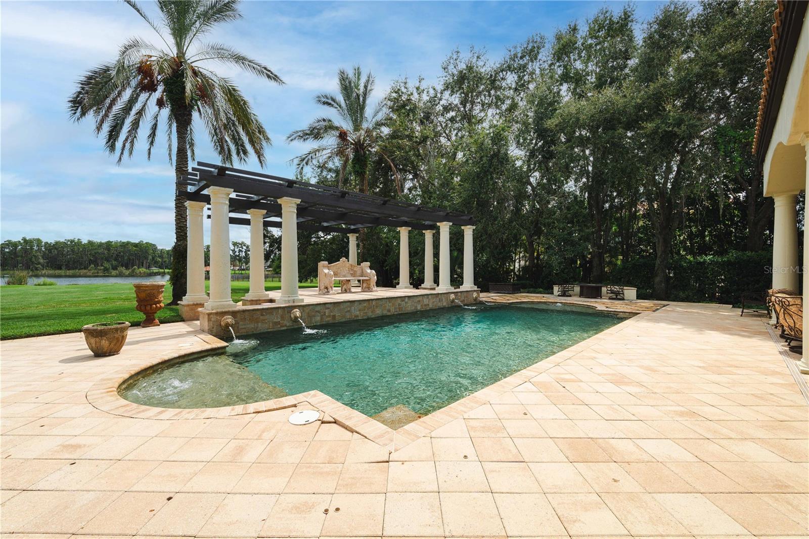 TB8425808 Property Photo