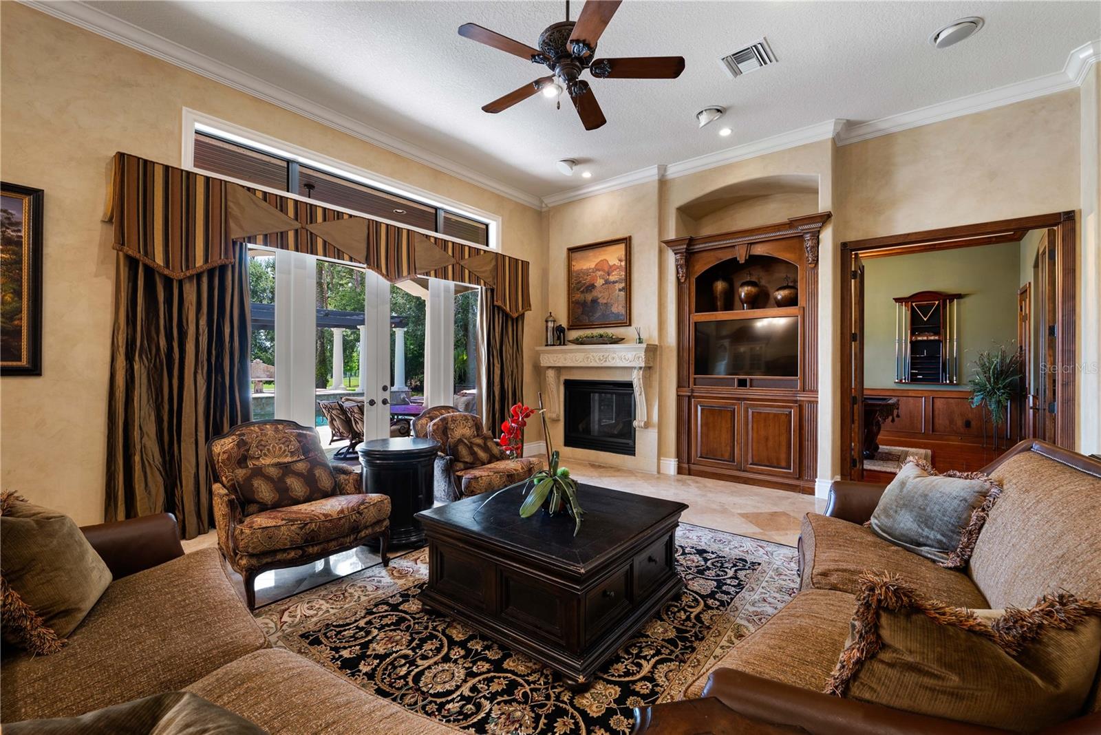 TB8425808 Property Photo