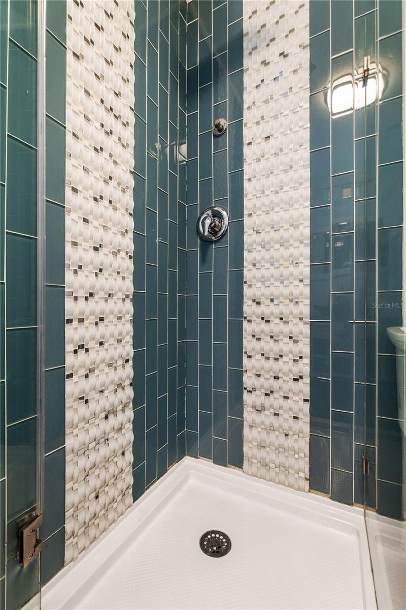 502 E NORTH BAY ST, TAMPA, FL, 33603